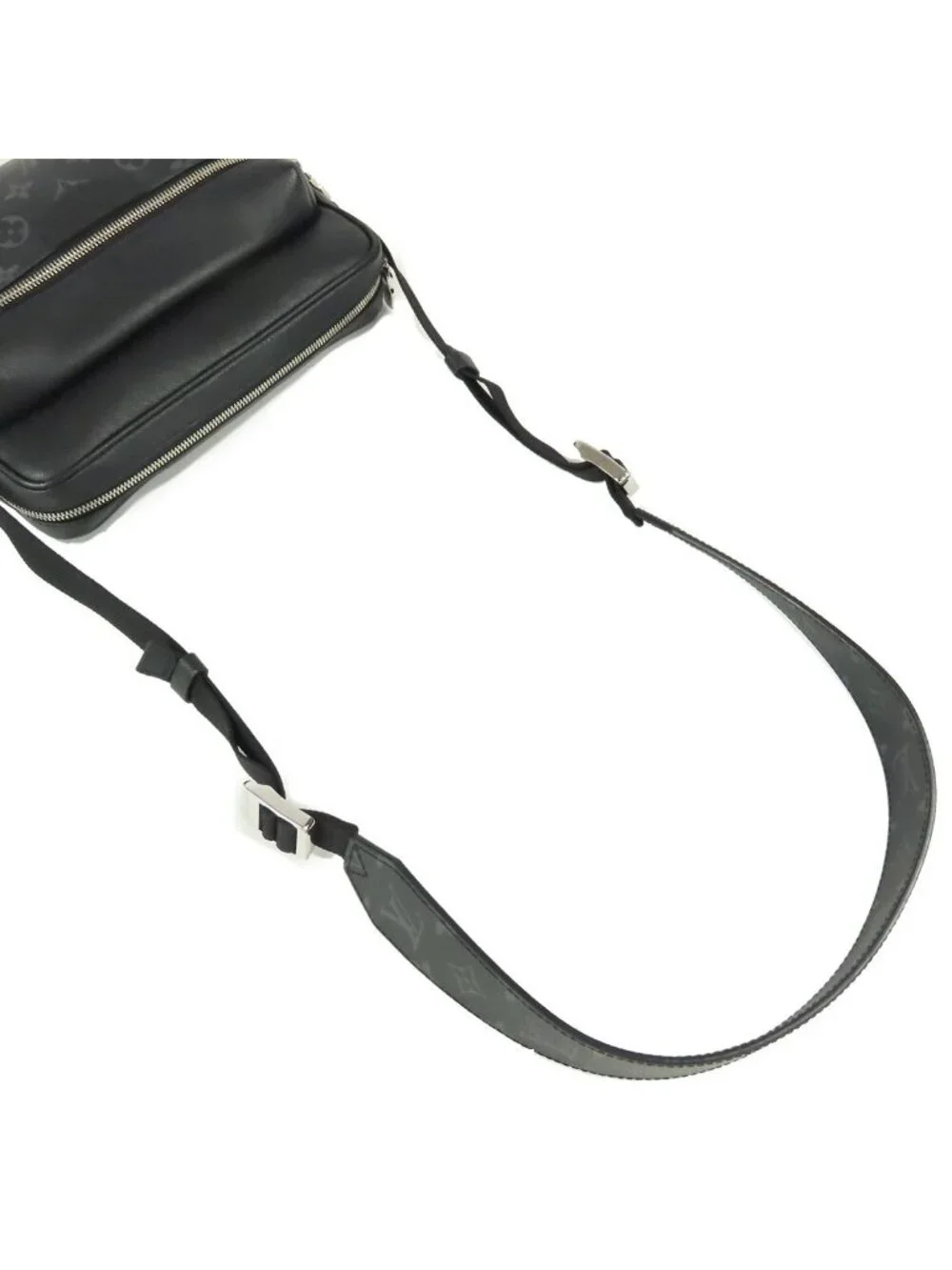 Louis Vuitton preloved are light